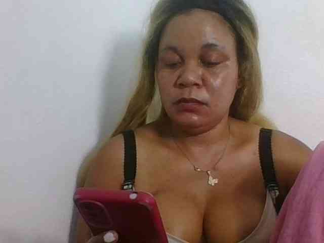JELLA1 webcam