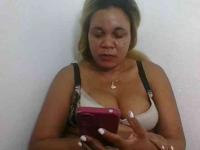 JELLA1 webcam