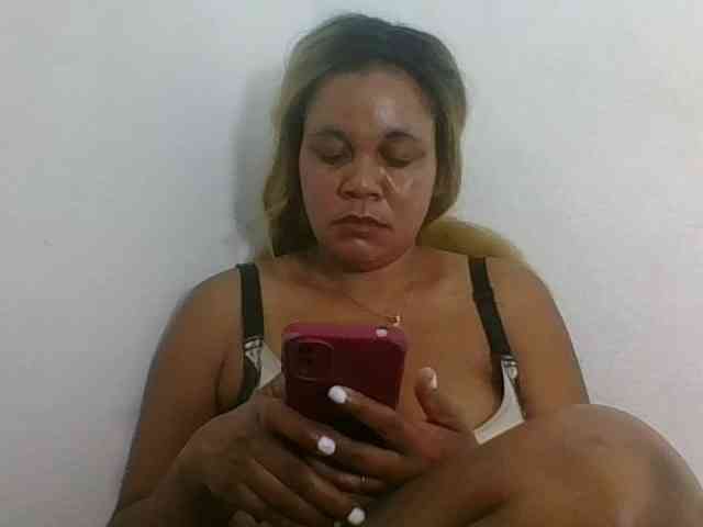 JELLA1 webcam
