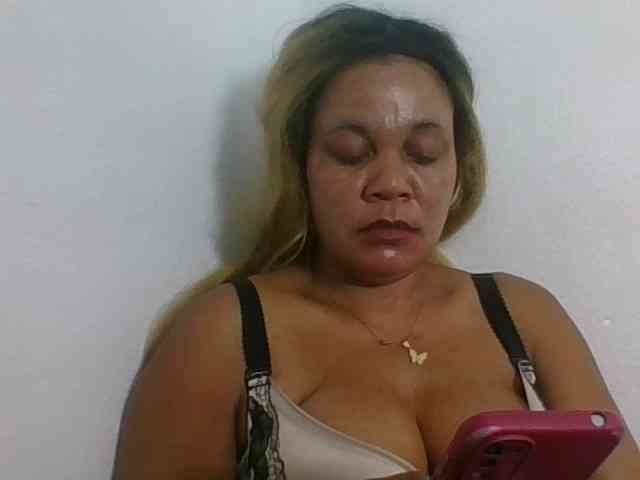JELLA1 webcam
