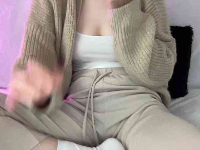 BestyBoobs webcam