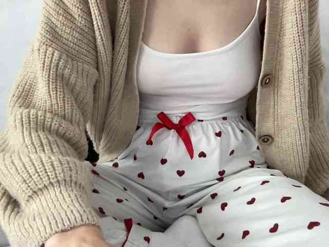 BestyBoobs webcam