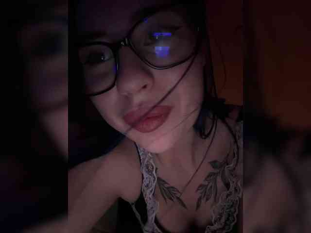 Aliisss webcam