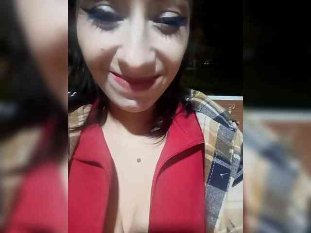 Lady_of_Perfection webcam