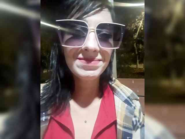 Lady_of_Perfection webcam