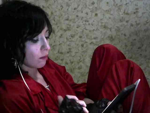 Lady_of_Perfection webcam