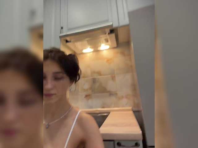 Accedi alla chat con il nickname --Eva-22-- --Eva-22--