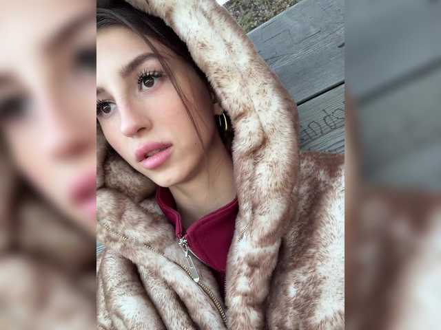 Accedi alla chat con il nickname --Eva-22-- --Eva-22--