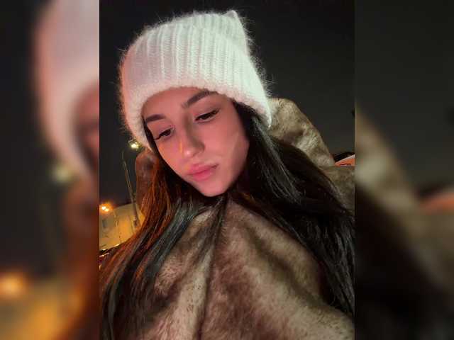 Accedi alla chat con il nickname --Eva-22-- --Eva-22--