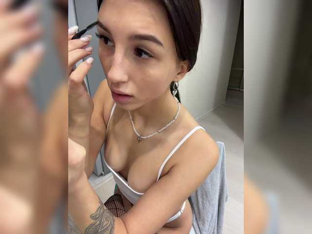 Vai a chattare su --Eva-22-- --Eva-22--