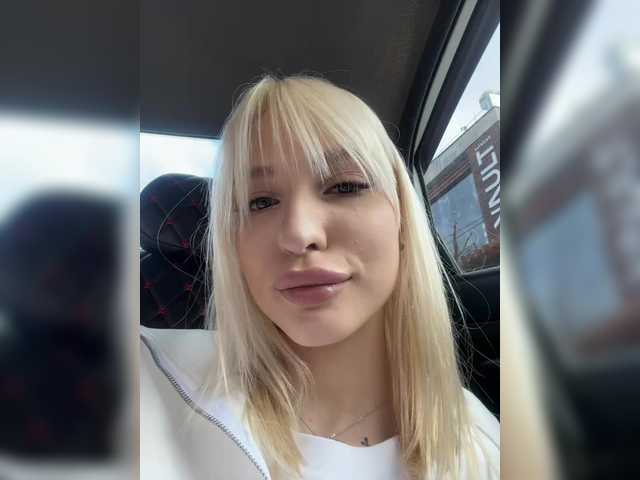 Entrez le videochat erotique avec le
modèle Cristi-Candy Cristi-Candy