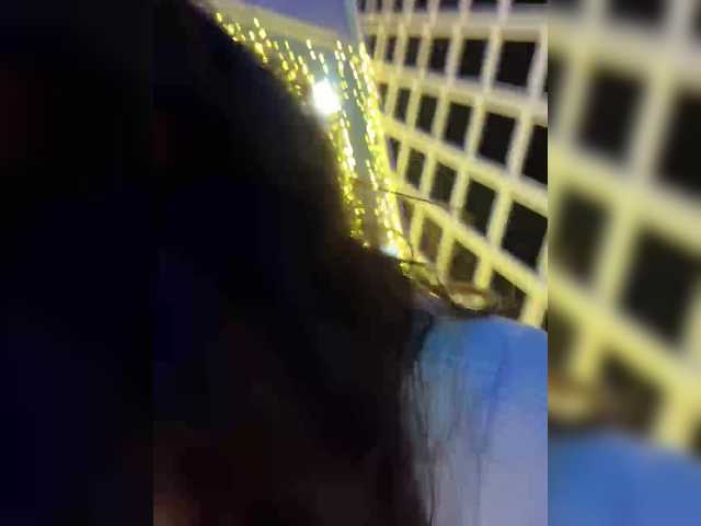 Entra en el chat con el modelo --Eva-22-- --Eva-22--