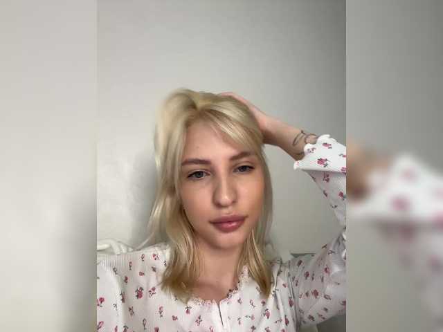 Gratis Live Sexcam mit Cristi-Candy Cristi-Candy