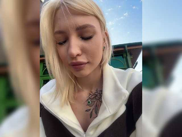 go to chat with Cristi-Candy