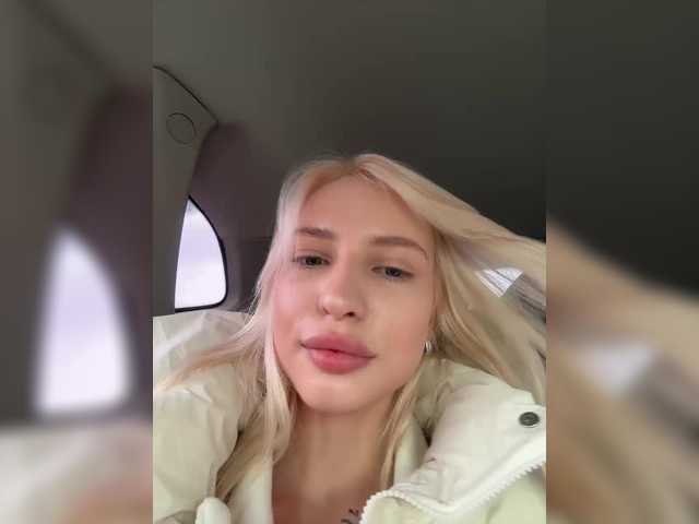 Gratis Live Sexcam mit Cristi-Candy Cristi-Candy