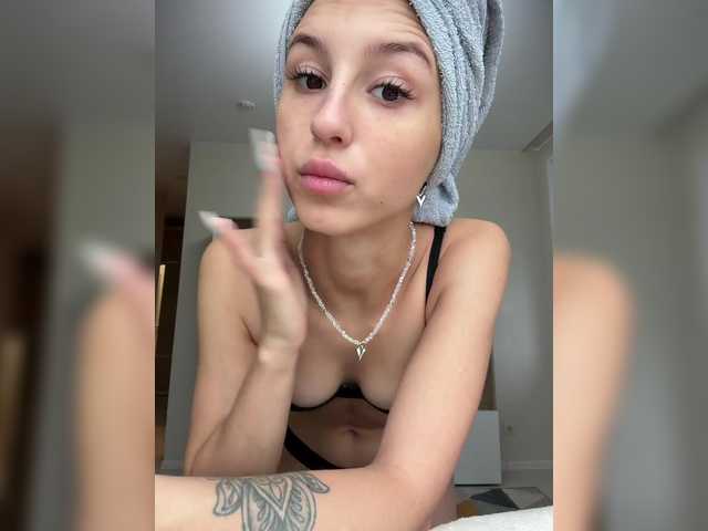 Gratis Live Sexcam mit --Eva-22-- --Eva-22--