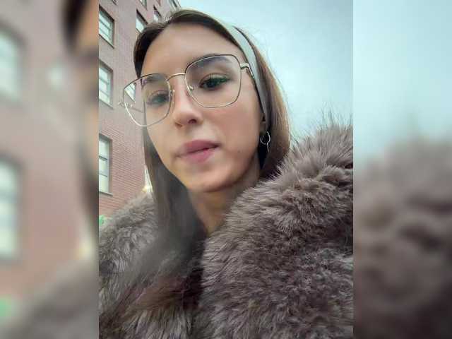 Accedi alla chat con il nickname --Eva-22-- --Eva-22--