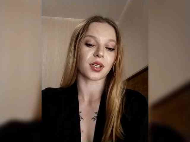 1biscuit1 webcam