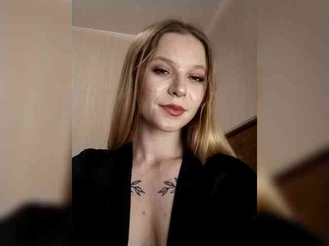 1biscuit1 webcam