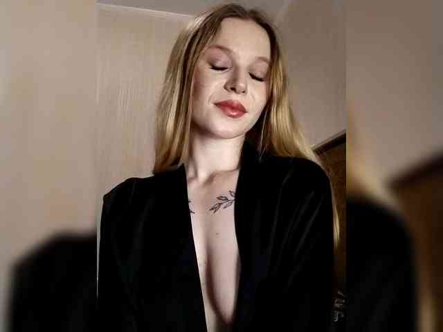 1biscuit1 webcam