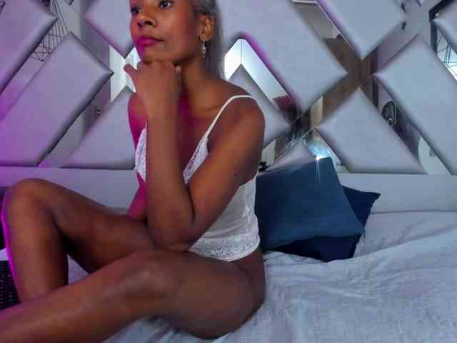 Lorenn-Hill1 webcam
