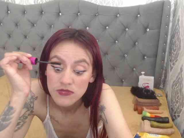 KatheBlows webcam