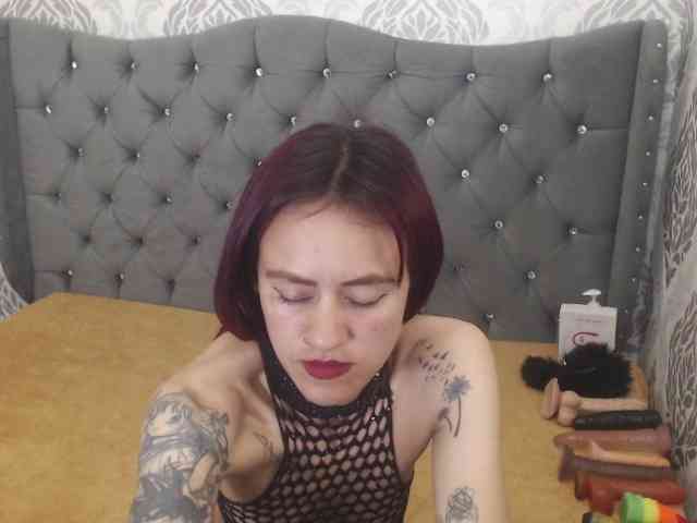 KatheBlows webcam
