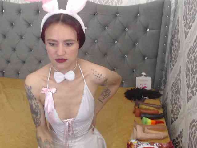 KatheBlows webcam