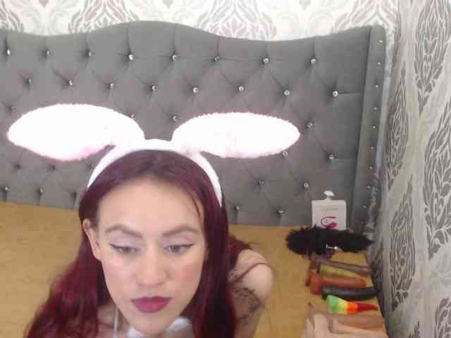 KatheBlows webcam