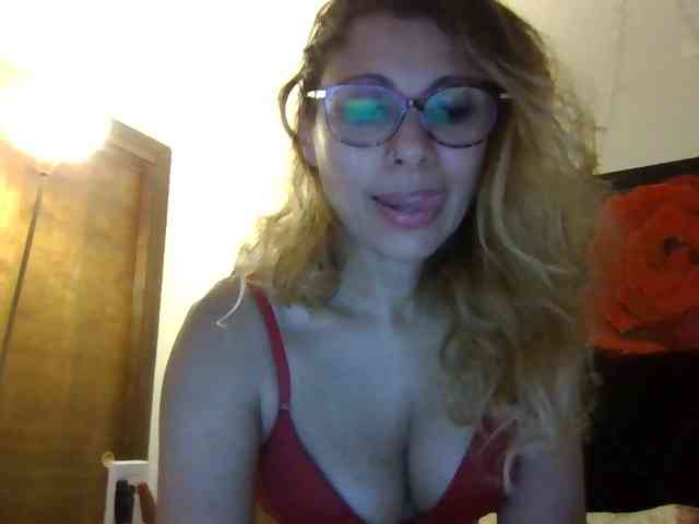 lickablelopez webcam