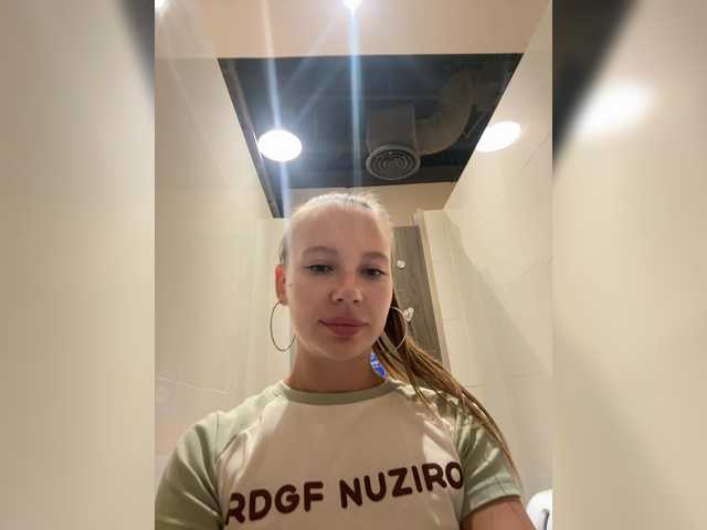 go to chat with Linnea