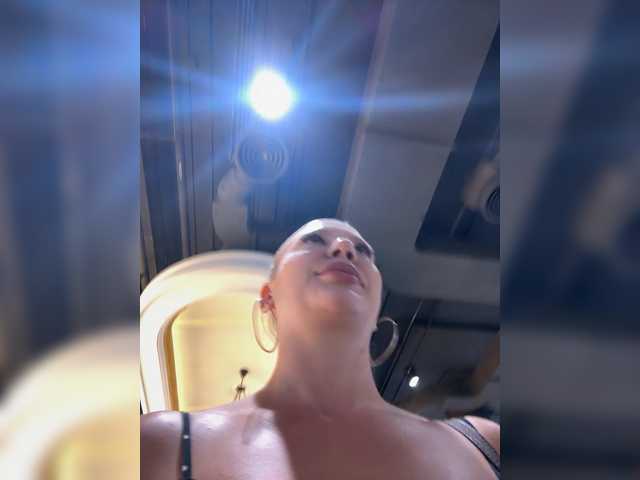 Vai a chattare su Linnea Linnea