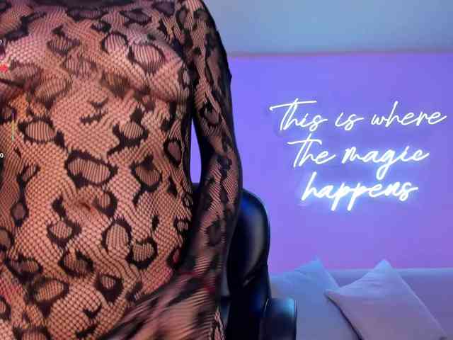 LizzCooper webcam