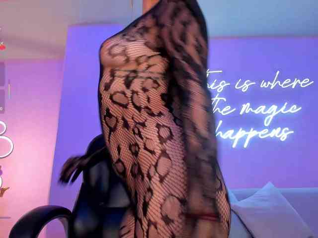 LizzCooper webcam