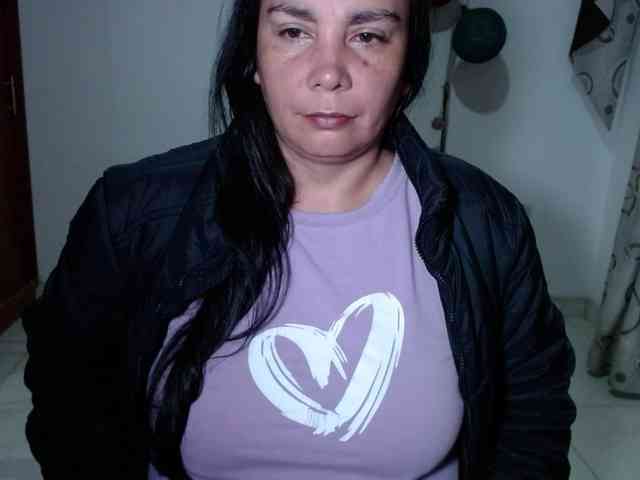 vivian-milf-paint webcam