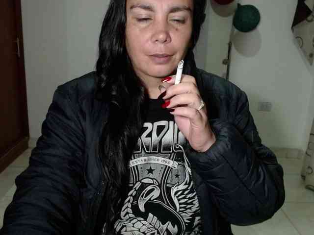 vivian-milf-paint webcam