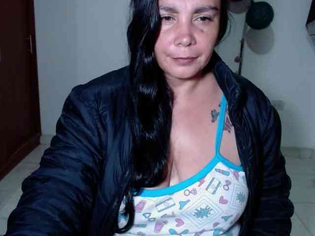 vivian-milf-paint webcam