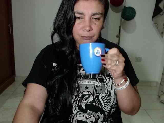 vivian-milf-paint webcam