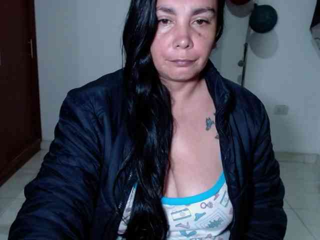 vivian-milf-paint webcam