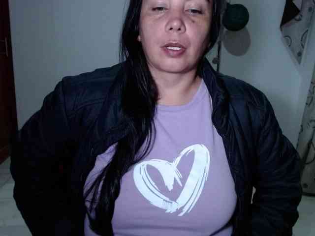 vivian-milf-paint webcam