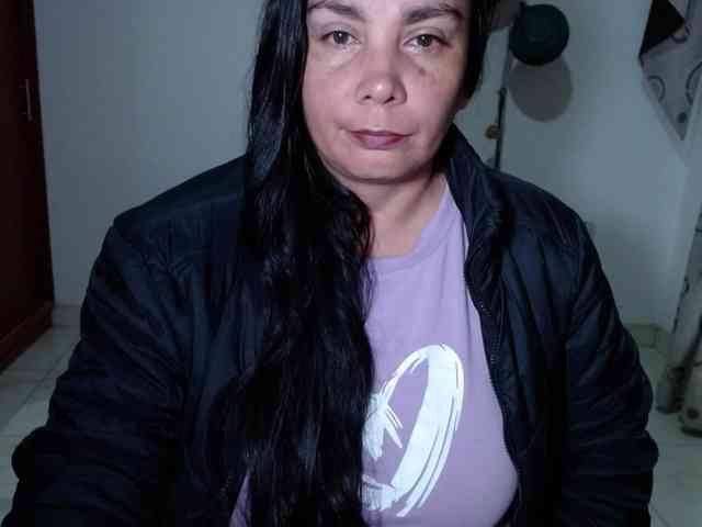 vivian-milf-paint webcam