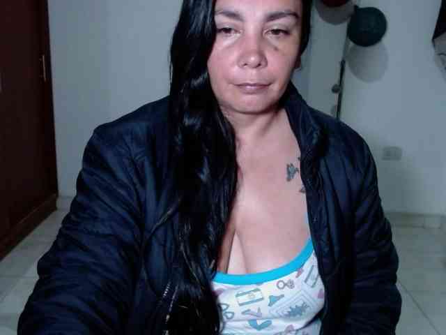 vivian-milf-paint webcam