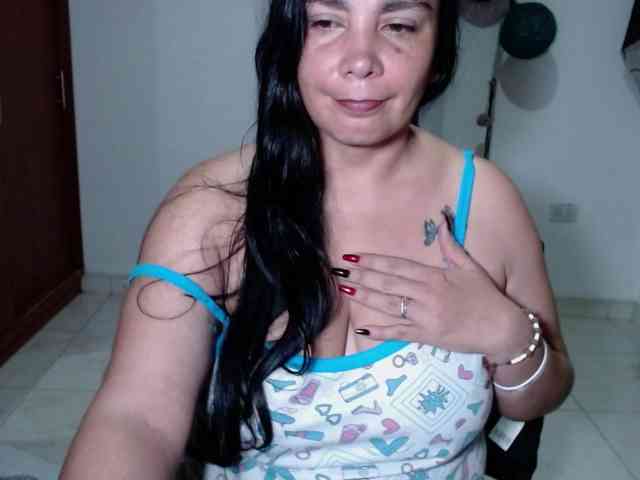 vivian-milf-paint webcam