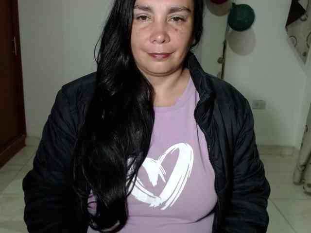 vivian-milf-paint webcam