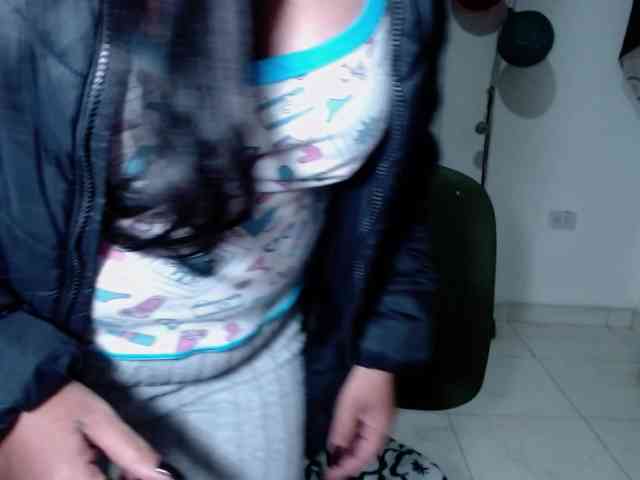 vivian-milf-paint webcam