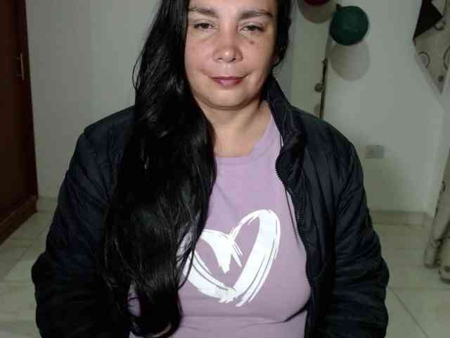 vivian-milf-paint webcam