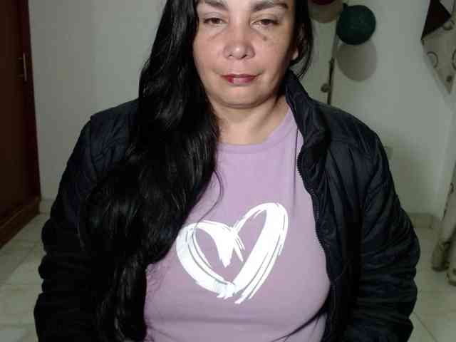 vivian-milf-paint webcam