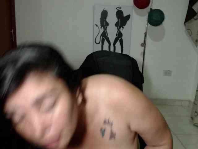 vivian-milf-paint webcam