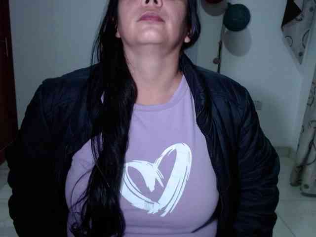 vivian-milf-paint webcam