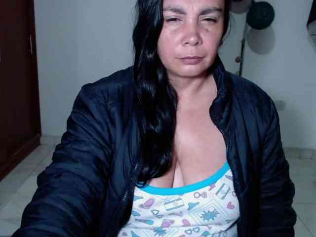 vivian-milf-paint webcam